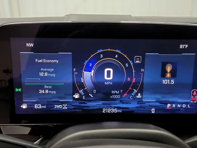 Used 2025 Black Chevrolet LT image 19