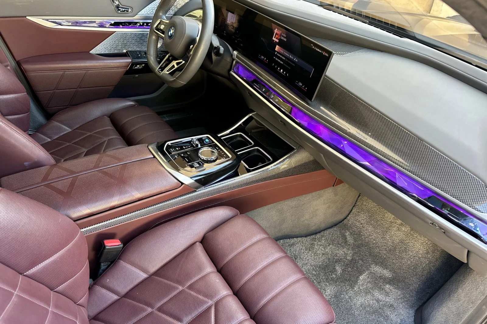 Used 2023 Special Order Color BMW xDrive60 image 14
