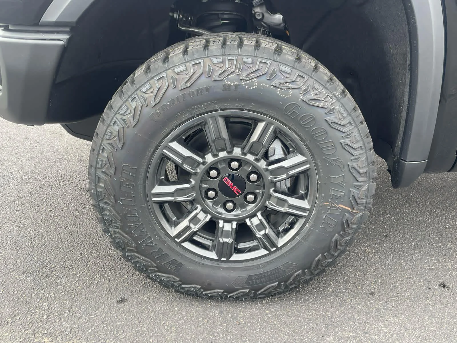 2026 GMC Sierra 1500 AT4X - Photo 11