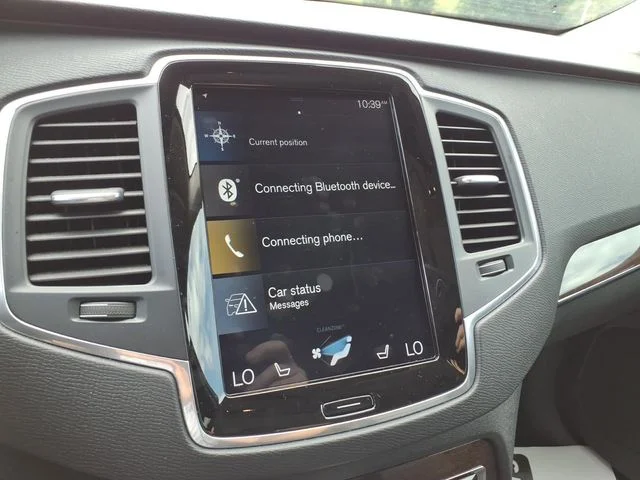 Used 2019 Black Volvo T5 Momentum image 26