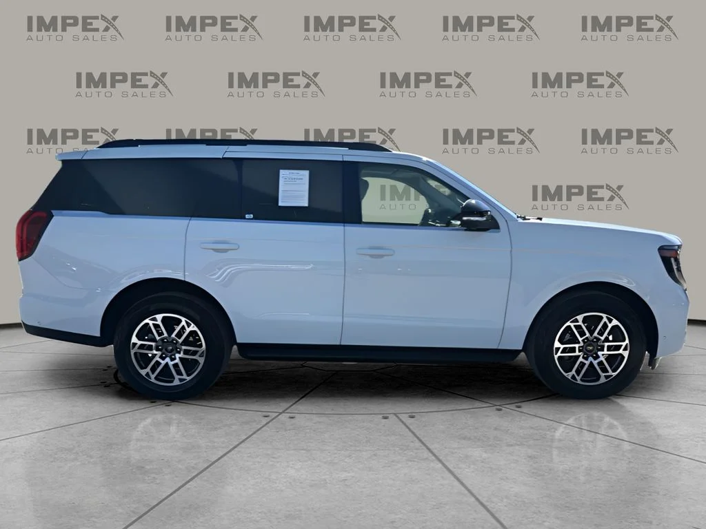 Used 2025 White Ford Active image 6