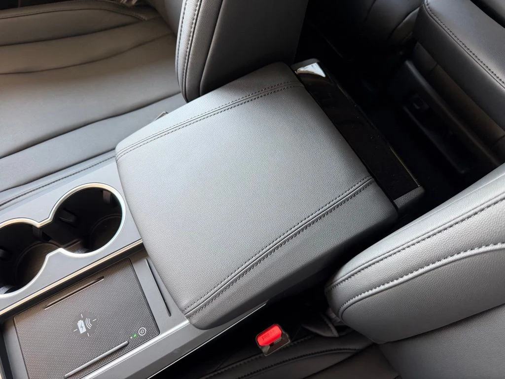 New 2026 Solar Silver Metallic Acura Base image 26