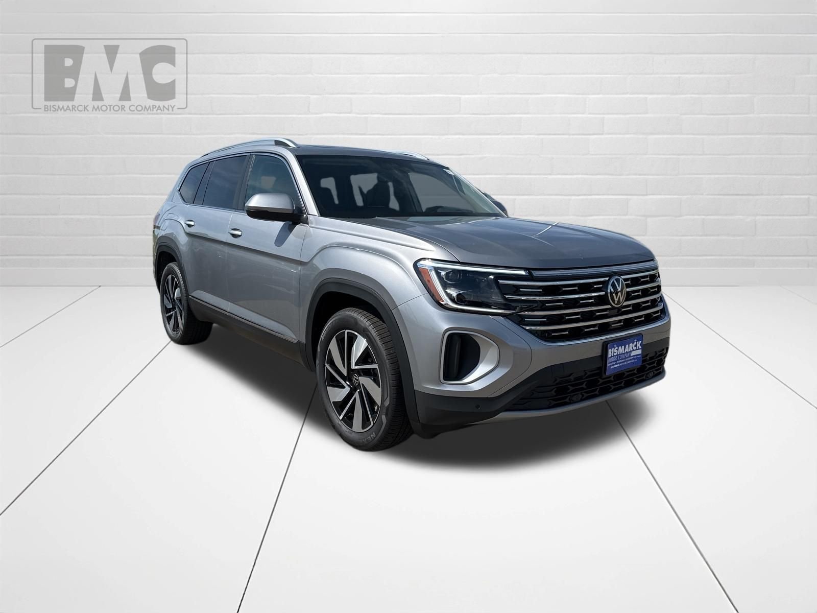 New 2026 Silver Volkswagen 2.0T SEL image 2