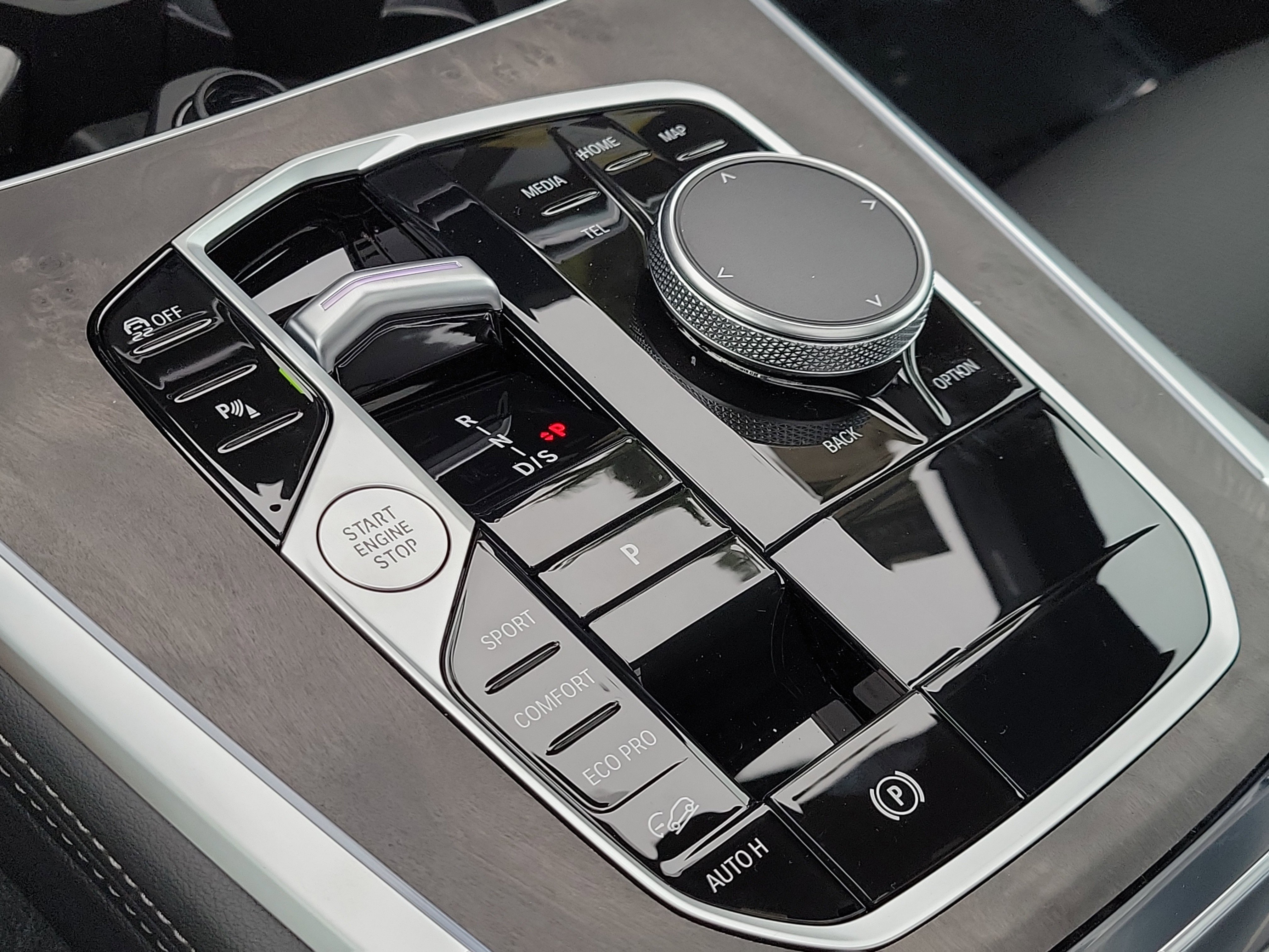 New 2026 Alpine White BMW xDrive40i image 26