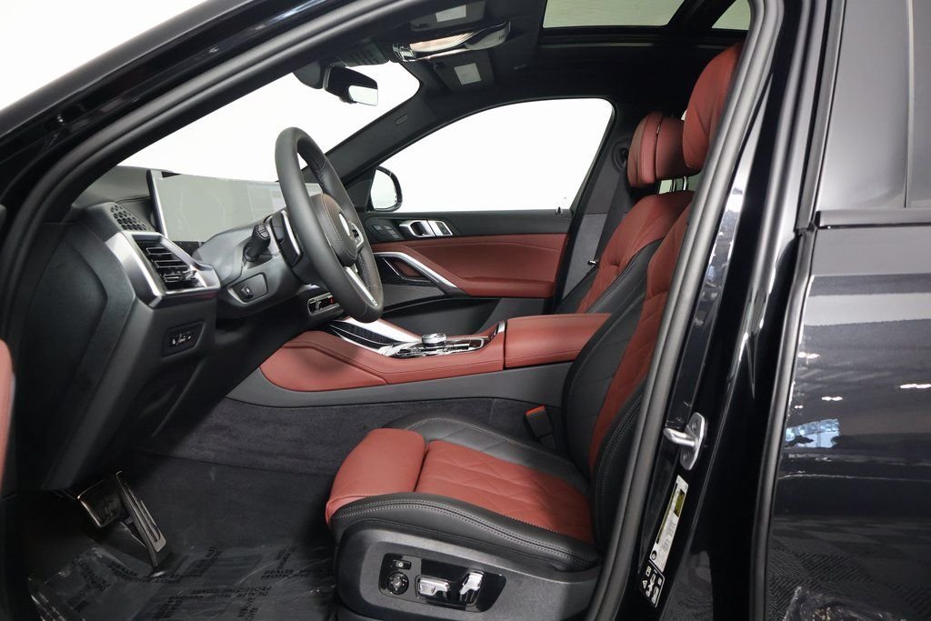 New 2027 Black Sapphire Metallic BMW xDrive40i image 5
