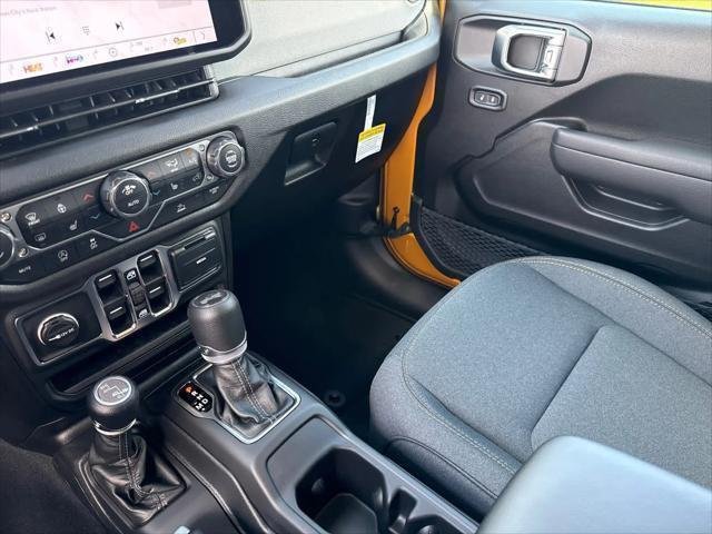 New 2026 Goldilocks Exterior Paint Jeep Sport S image 24