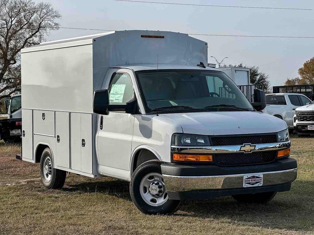 2025 Chevrolet Express 3500 139" WB's photo
