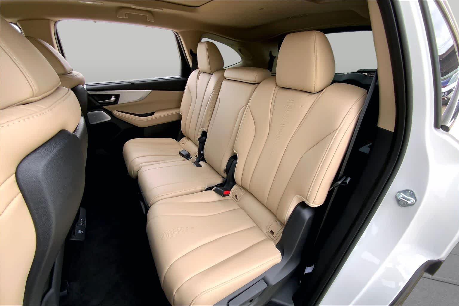 Used 2026 Platinum White Pearl Acura w/Technology Package image 19