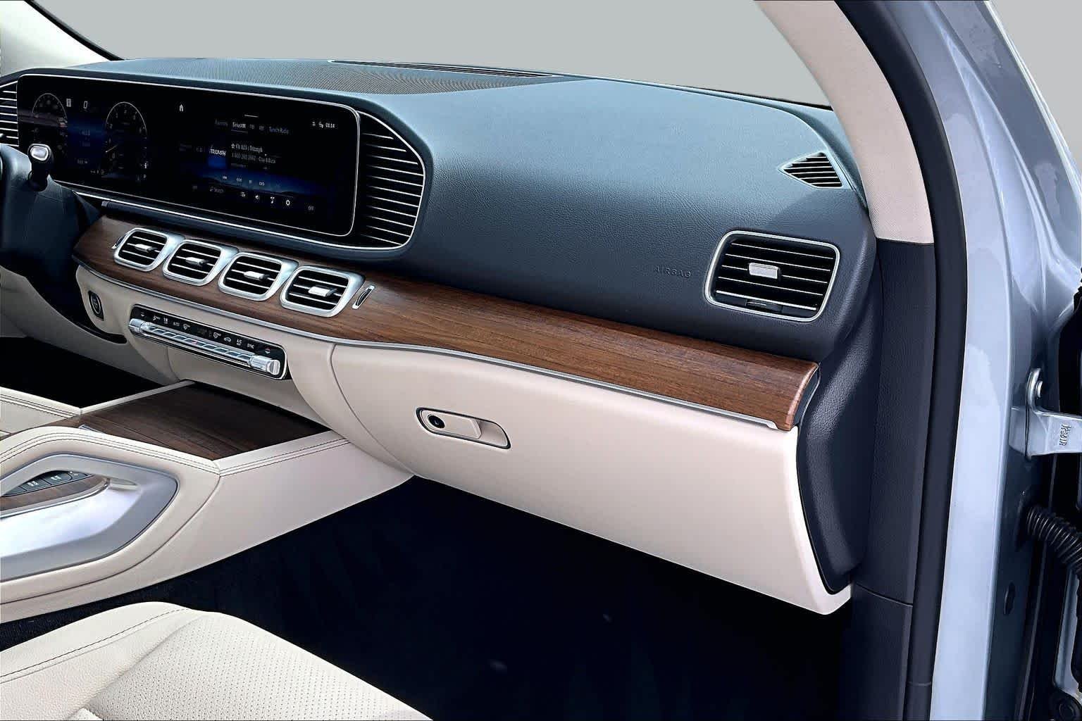 Used 2026 Cirrus Silver Metallic Mercedes-Benz GLE 450 image 19