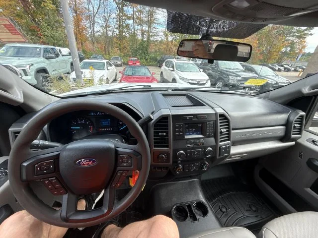 Used 2019 Oxford White Ford XL image 18