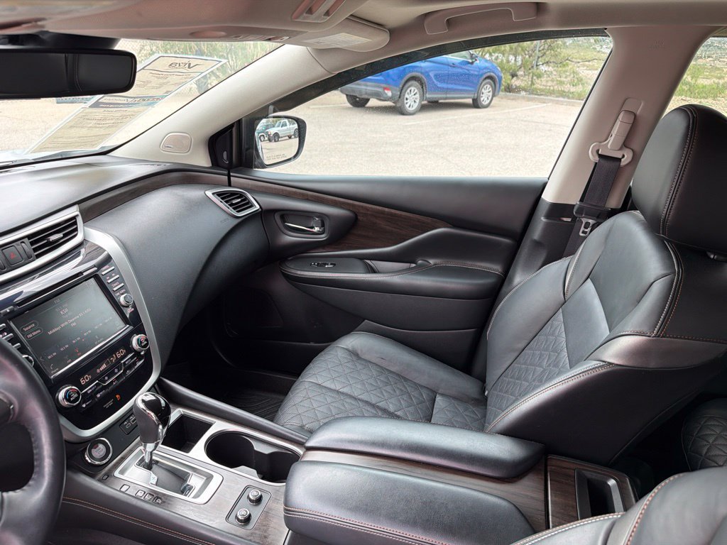 Used 2024 Gray Nissan Platinum image 16