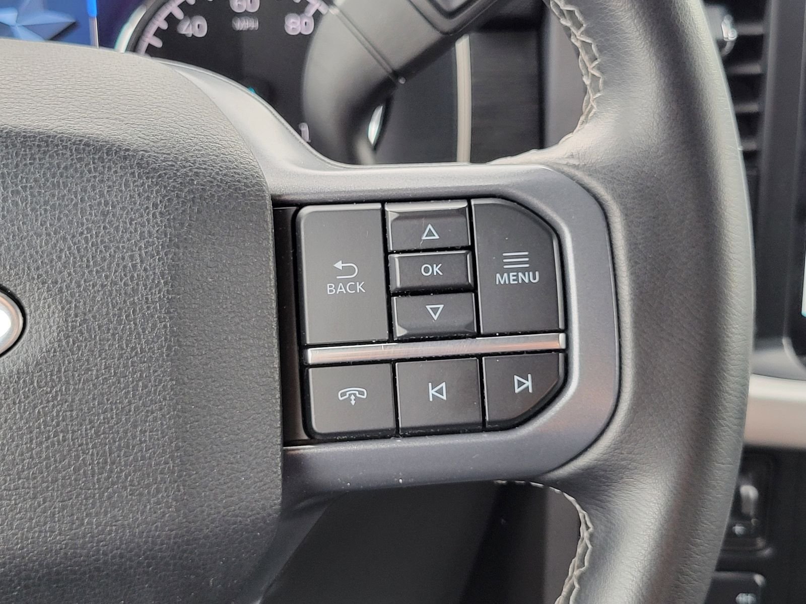 Used 2023 Black Ford XLT image 15