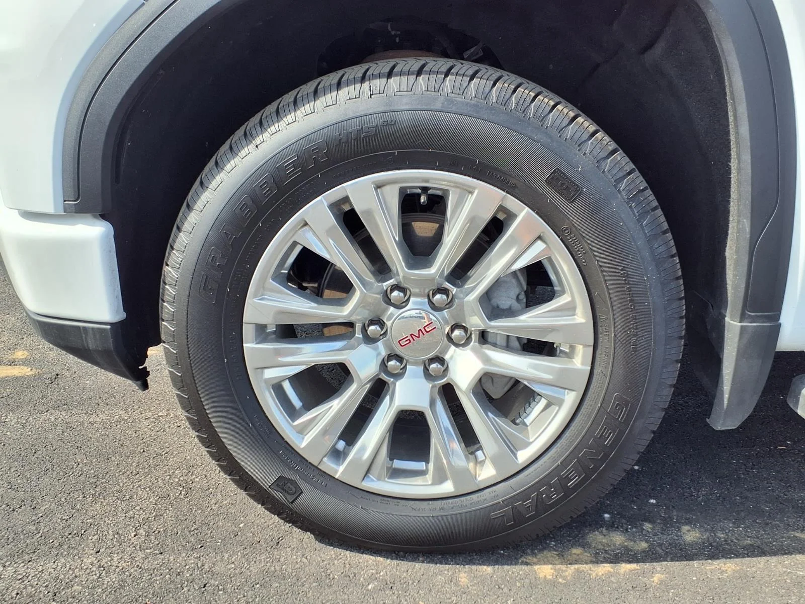Used 2024 Summit White GMC Denali image 23