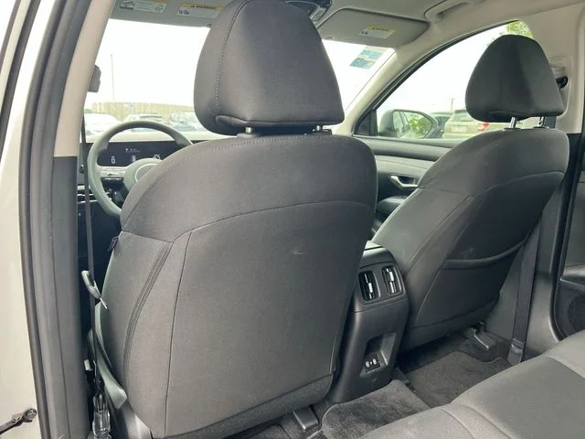 Used 2025 White Hyundai SEL image 35