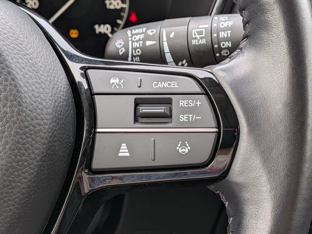 Used 2025 Silver Honda EX-L image 23