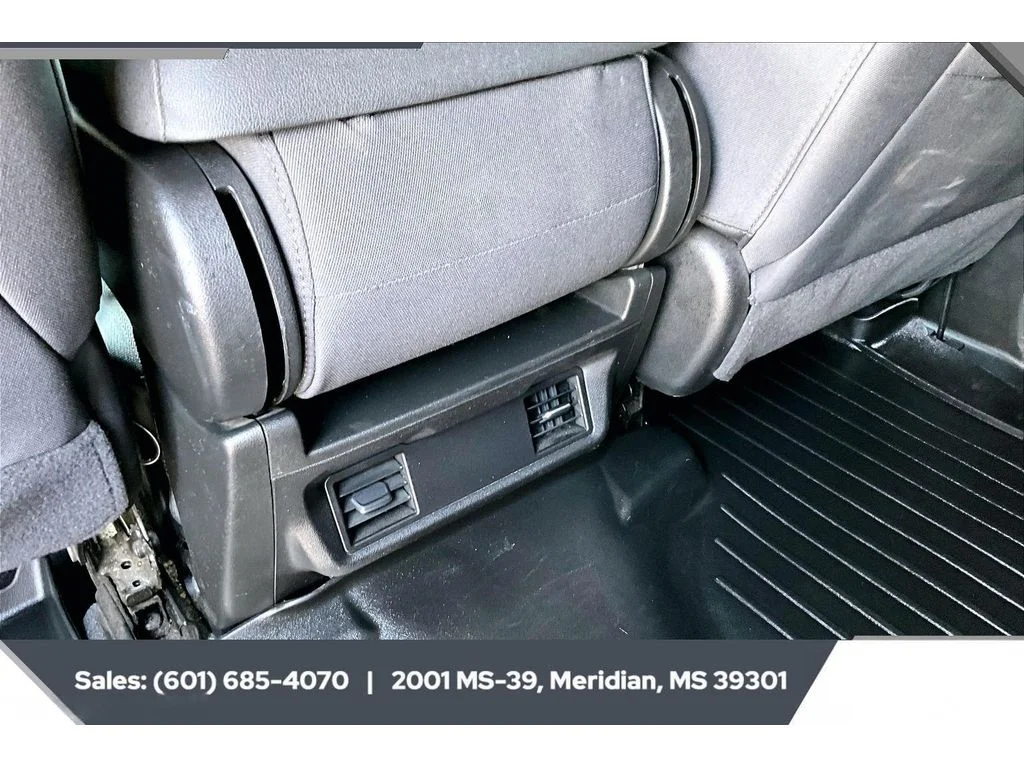 Used 2024 Summit White Chevrolet Custom image 23