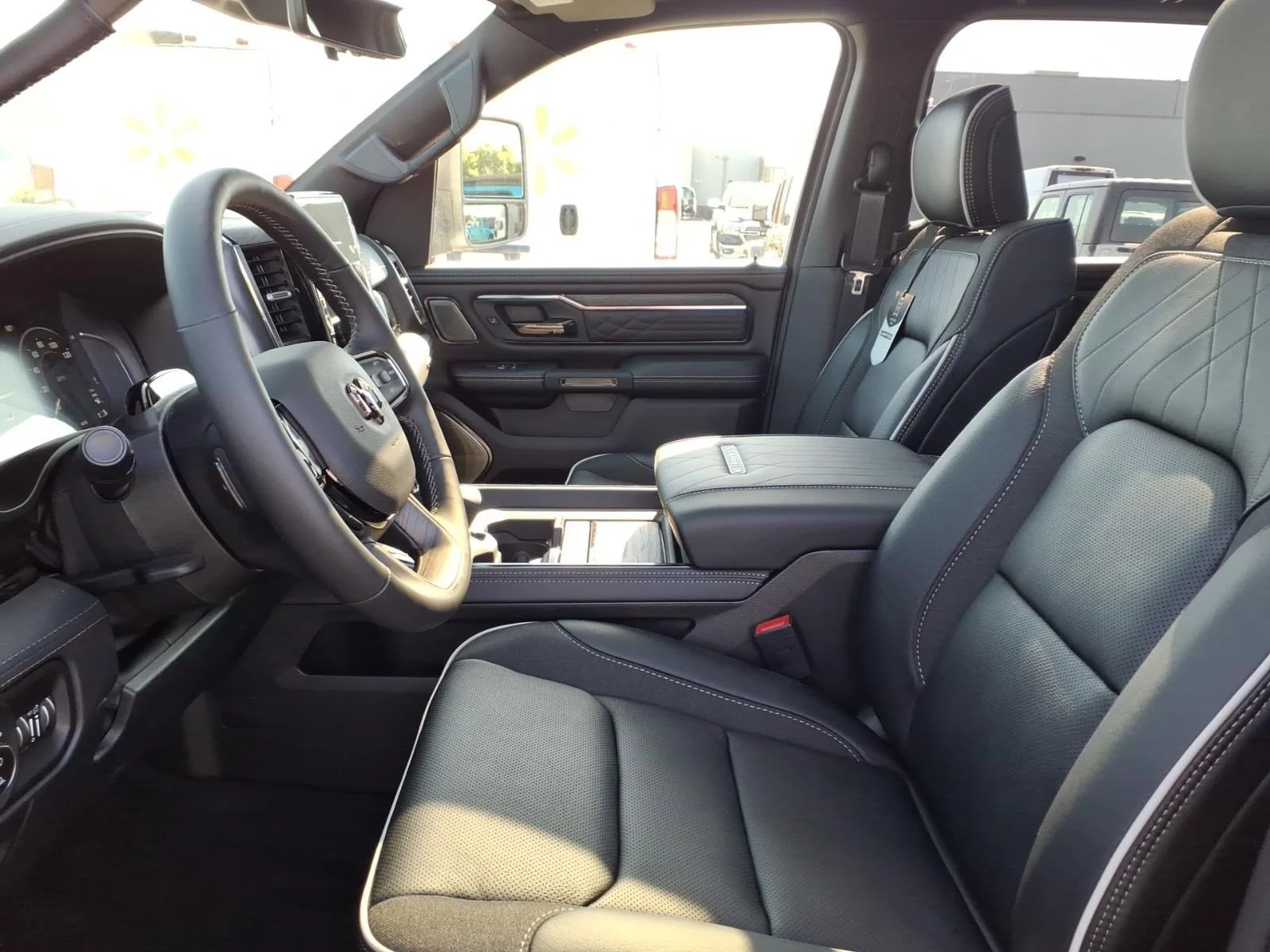 New 2026 Ivory White Tri-Coat Pearl-Coat Exterior Paint RAM Limited image 13