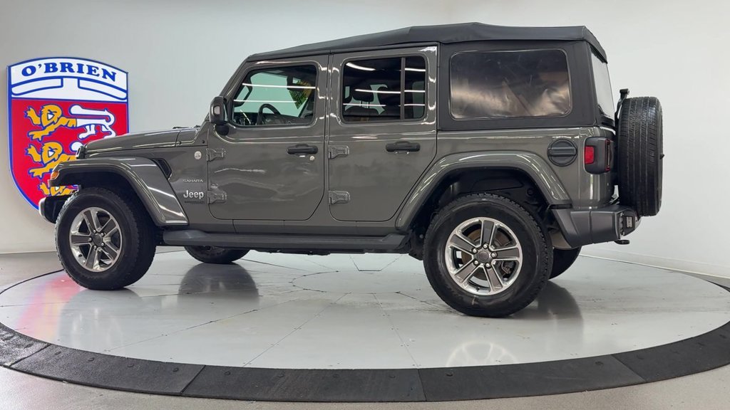 Used 2018 Gray Clearcoat Jeep Unlimited Sahara image 7