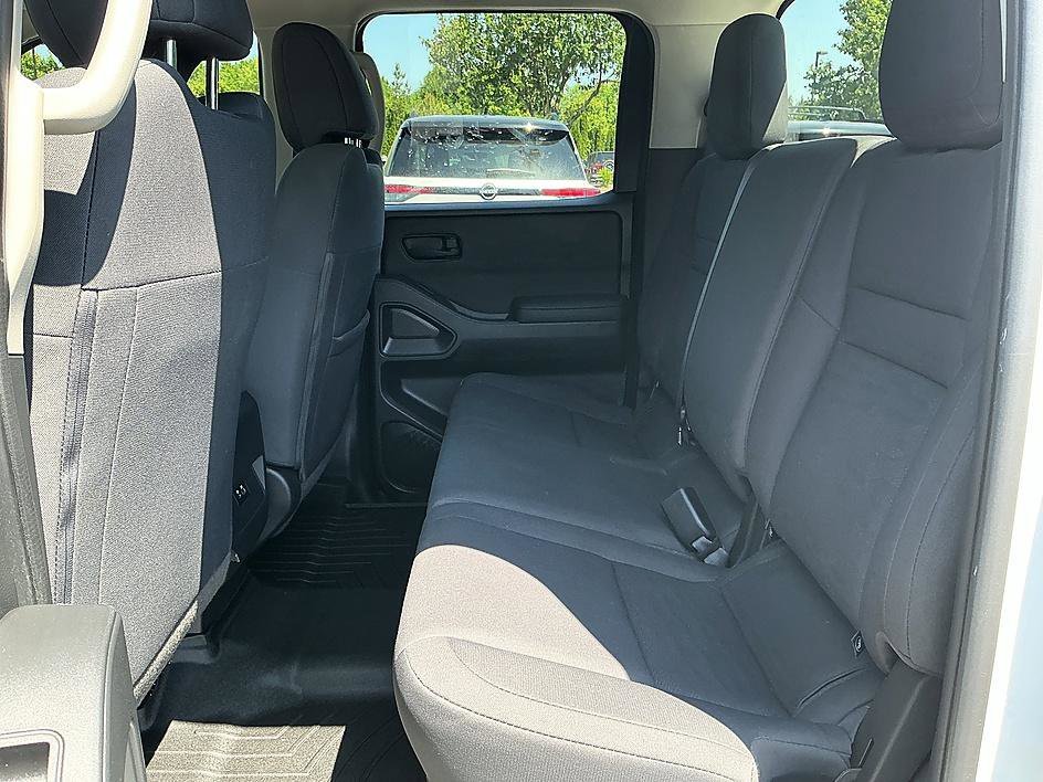 Used 2023 Glacier White Nissan S image 22