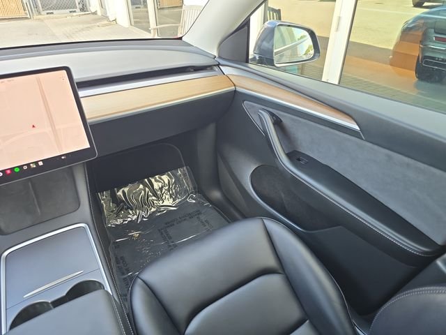 2023 Tesla Model Y Long Range - Photo 14