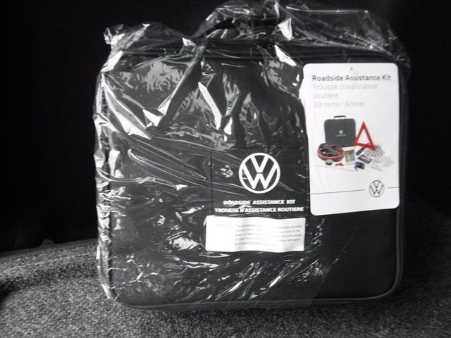 Certified Used 2025 Black Volkswagen 1.5T SE image 33