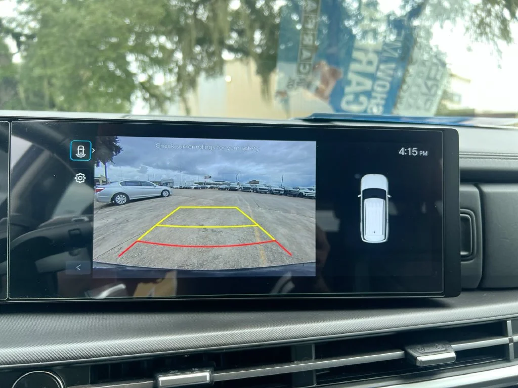 Used 2024 Black Hyundai SEL image 21