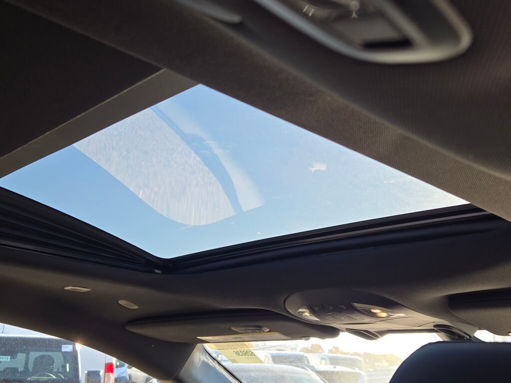 2026 Chrysler Pacifica Limited - Photo 12