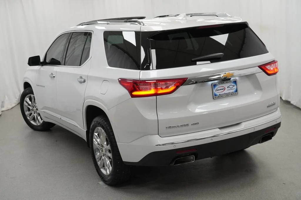 Used 2019 IRIDESCENT PEARL TRICOAT Chevrolet High Country image 40