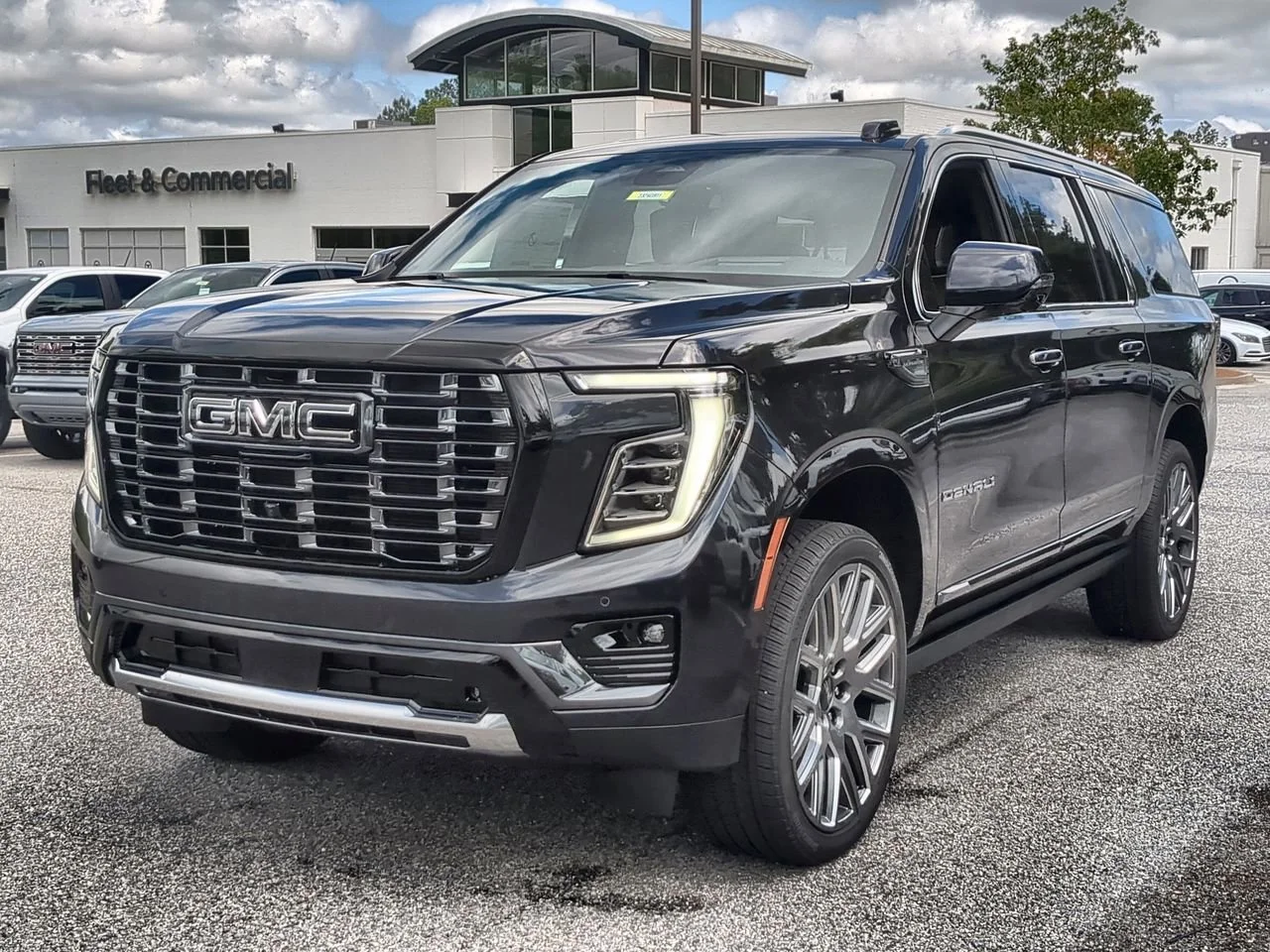 New 2026 Titanium Rush Metallic GMC Denali Ultimate image 4