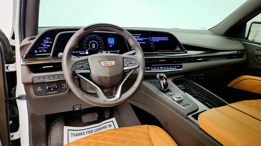 Used 2024 Crystal White Tricoat Cadillac 4WD 4dr Sport w/ Touring Pkg, Full Leather & Power Steps image 11