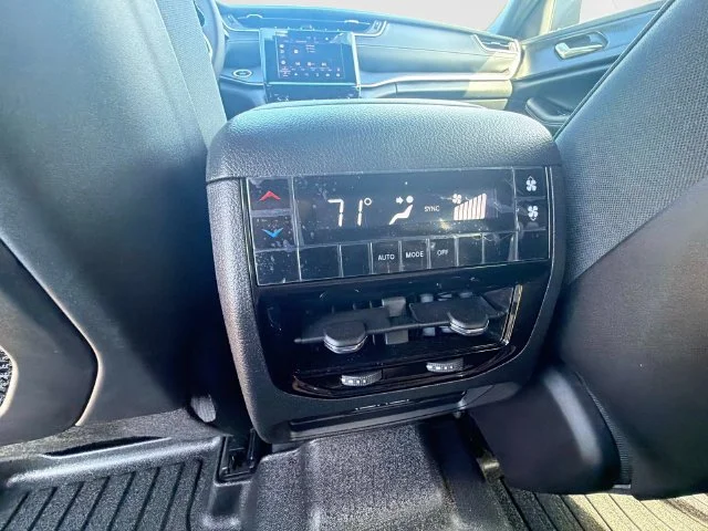 Used 2025 Silver Jeep Laredo image 16