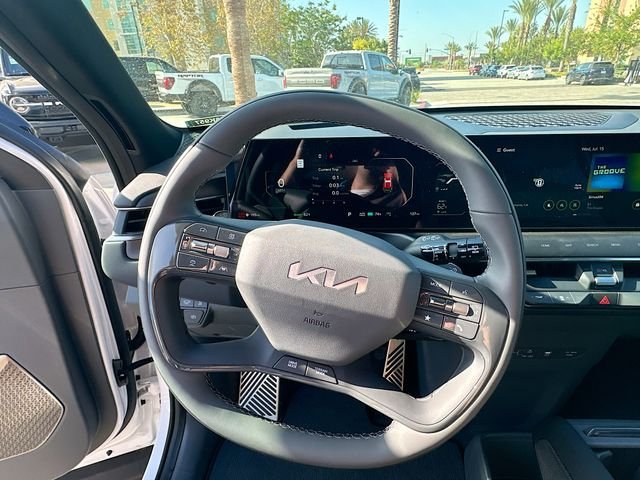 New 2026 Glacial White Pearl / Black Ro Kia GT-Line AWD image 11