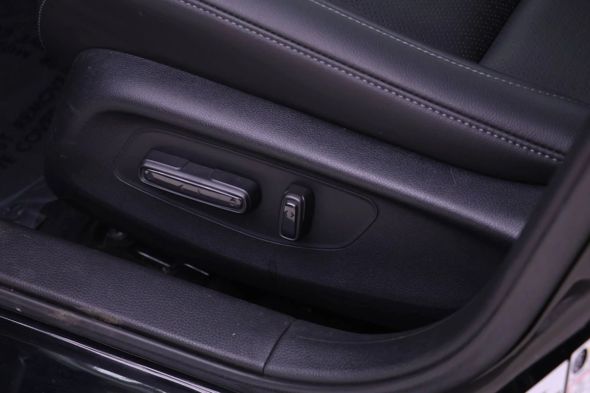 2024 Honda Civic Hatchback EX-L - Photo 15