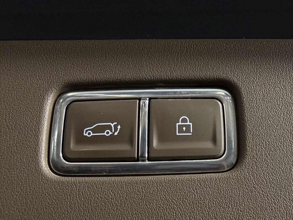 Used 2024 Pebble Kia GT-Line image 32