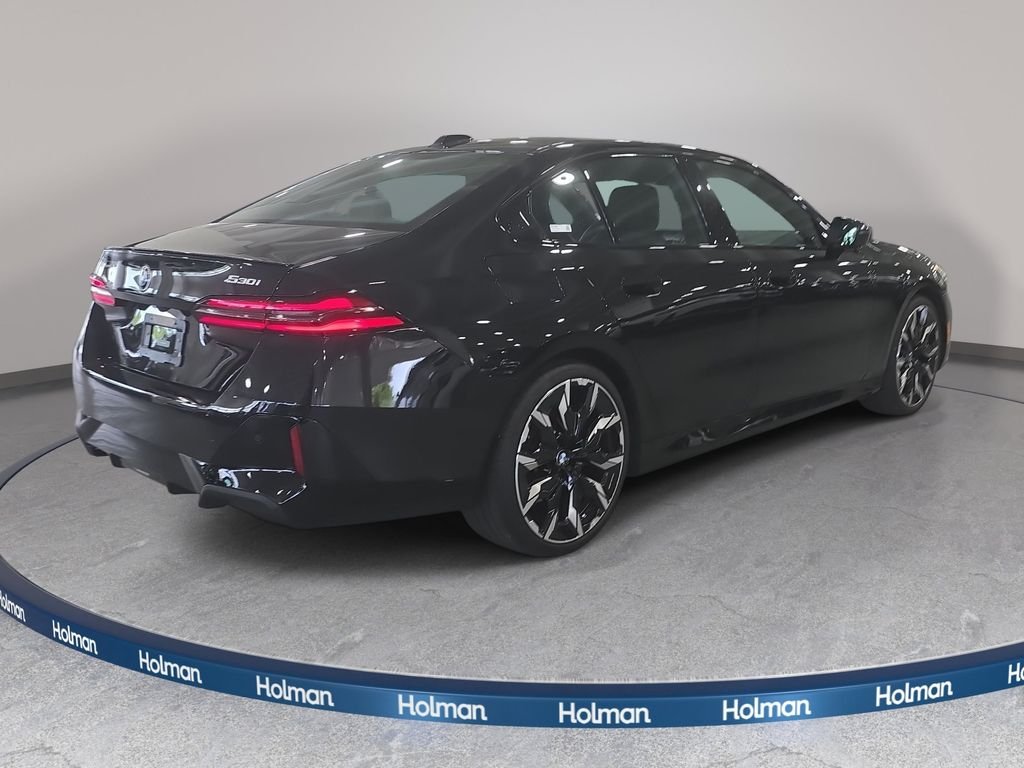 Used 2027 Black Sapphire Metallic BMW 530i image 6