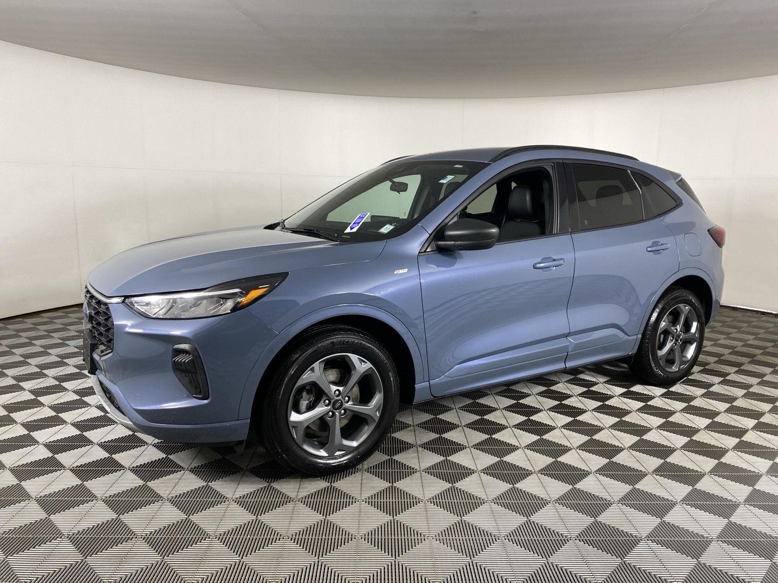 Used 2023 Vapor Blue Ford ST-Line image 3