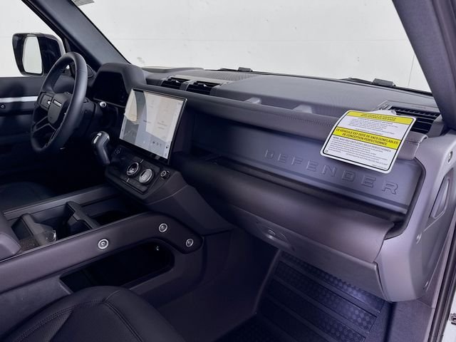 New 2026 Fuji White Land Rover X-Dynamic SE image 31