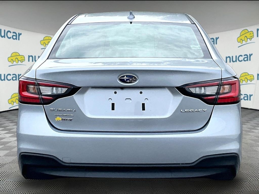 Used 2025 Ice Silver Metallic Subaru Premium image 5