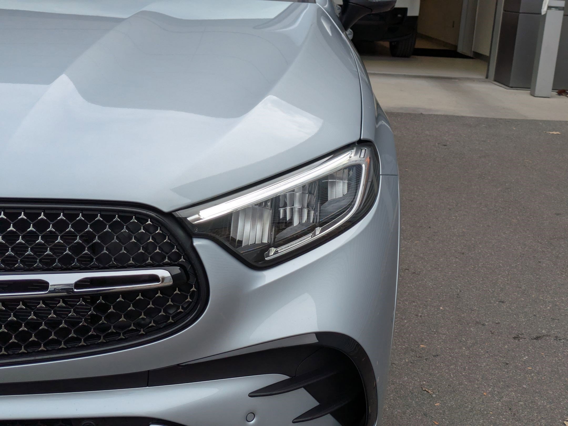 New 2026 Cirrus Silver Metallic Mercedes-Benz GLC 300 image 10