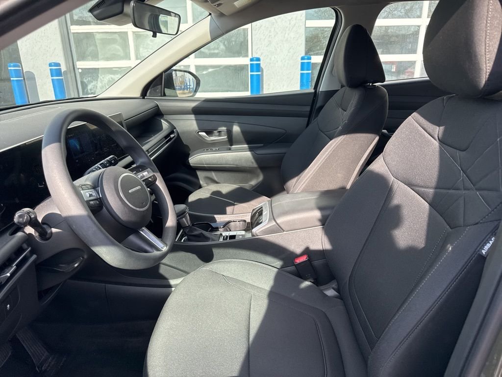 Certified Used 2025 Green Hyundai SE image 17