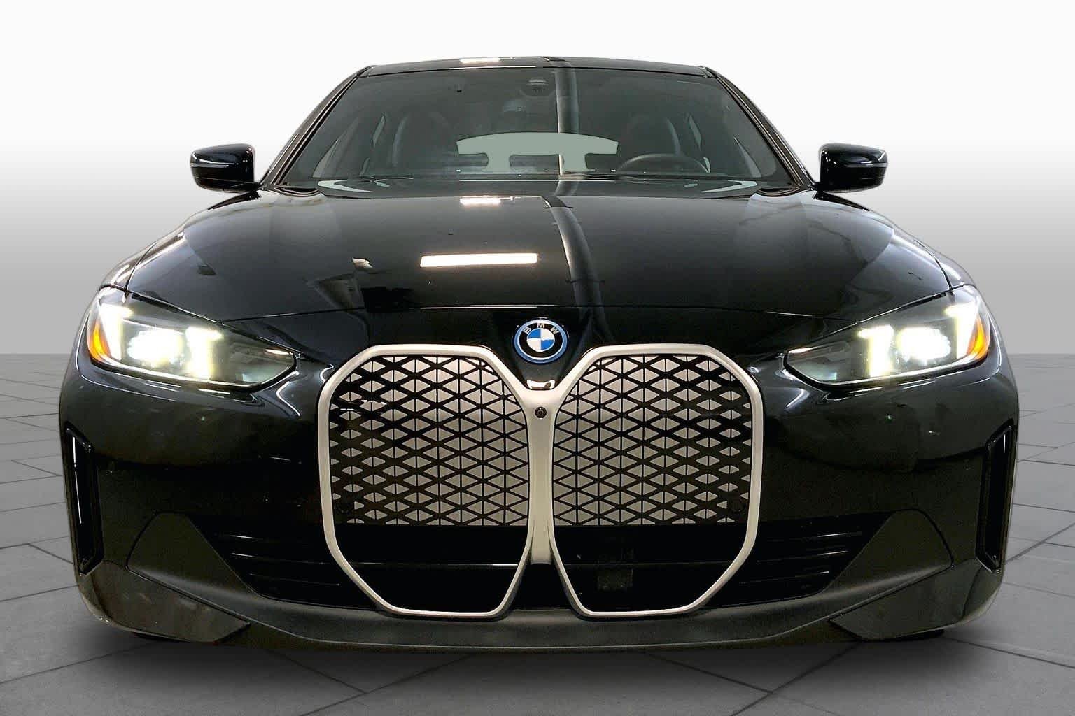 Certified Used 2025 Black Sapphire Metallic BMW xDrive40 image 3