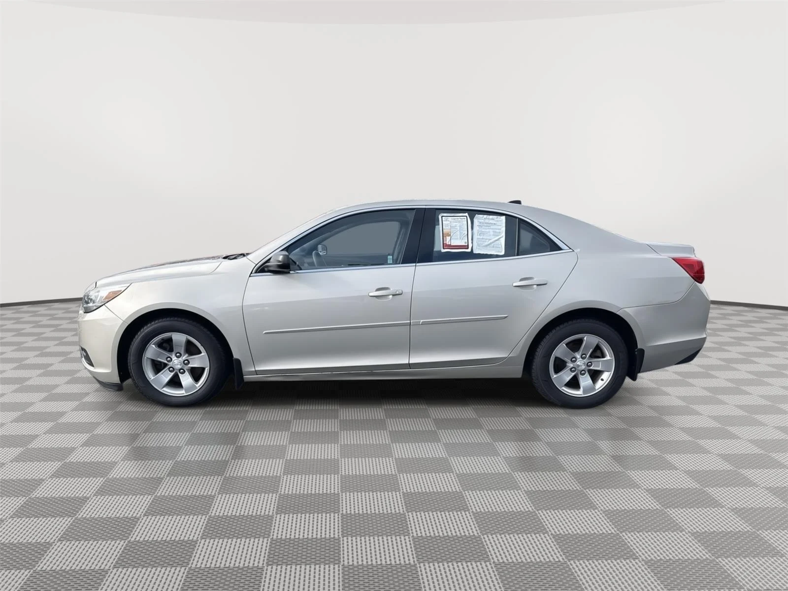 Used 2014 Champagne Silver Metallic Chevrolet LS image 10