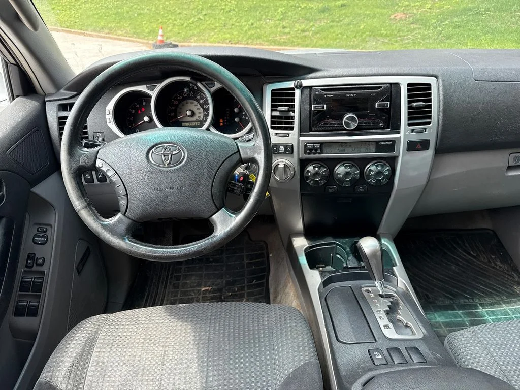 Used 2004  Toyota SR5 Sport image 18