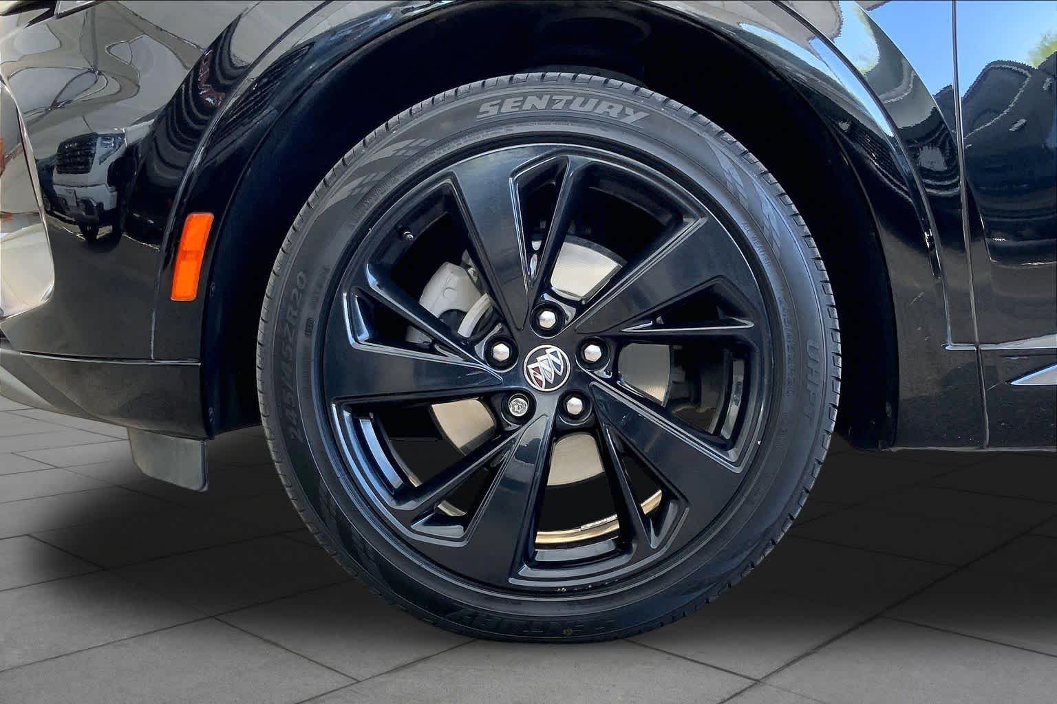 Used 2022 Ebony Twilight Metallic Buick Preferred image 11