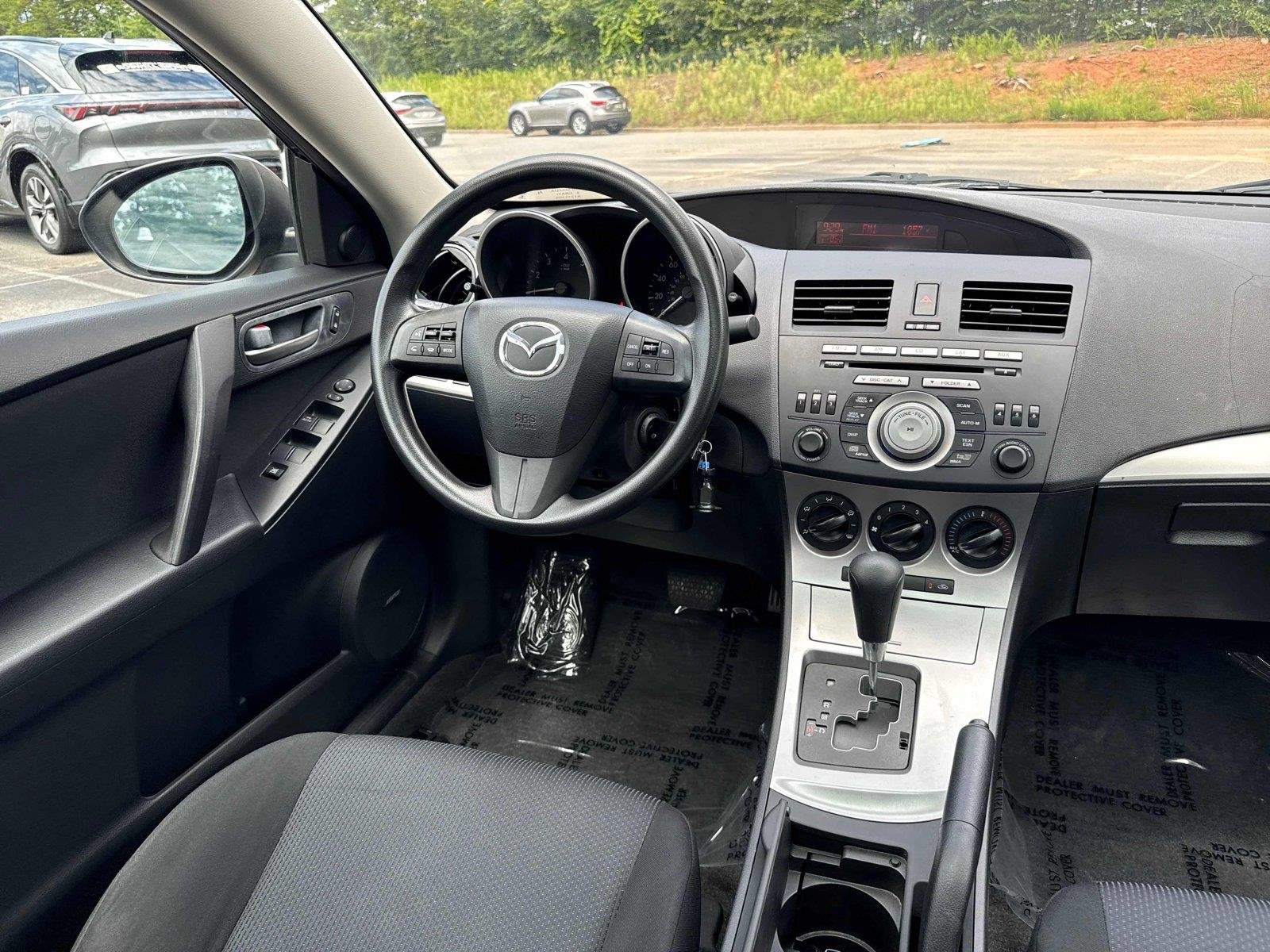 Used 2010 Graphite Mica Mazda i Touring image 14