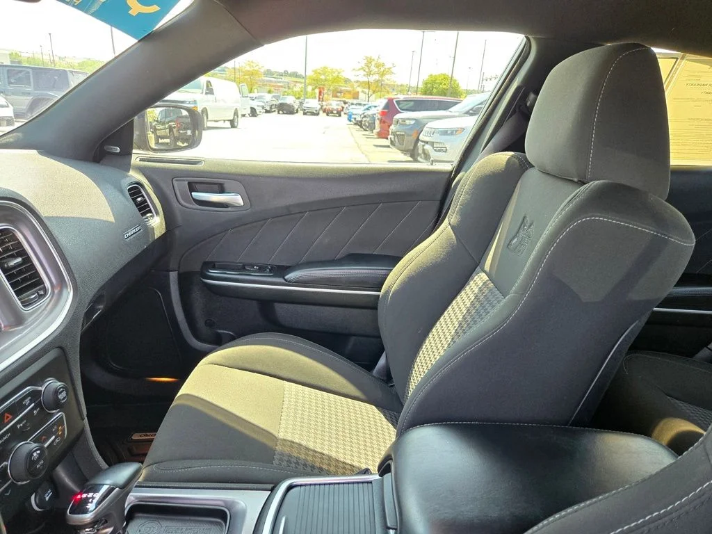 Used 2019 Black Dodge R/T Scat Pack image 24