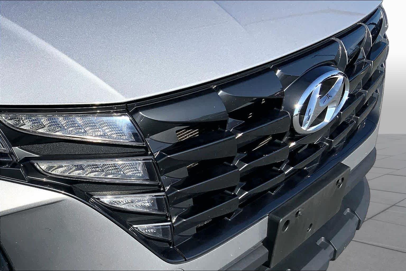 Used 2023 Shimmering Silver Hyundai XRT image 28