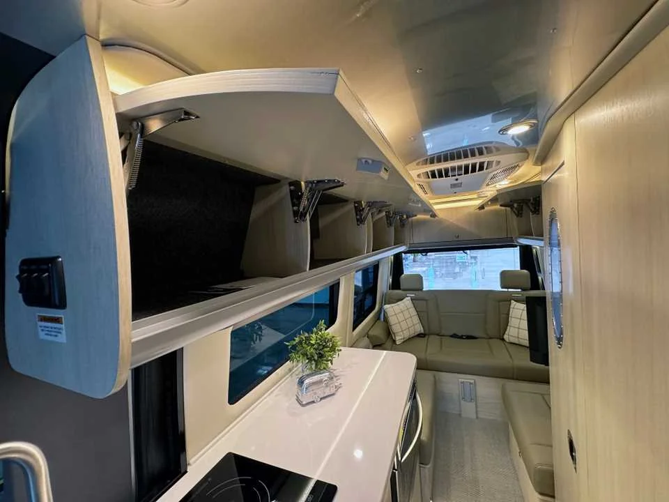 New 2025 SILVER AIRSTREAM  image 18