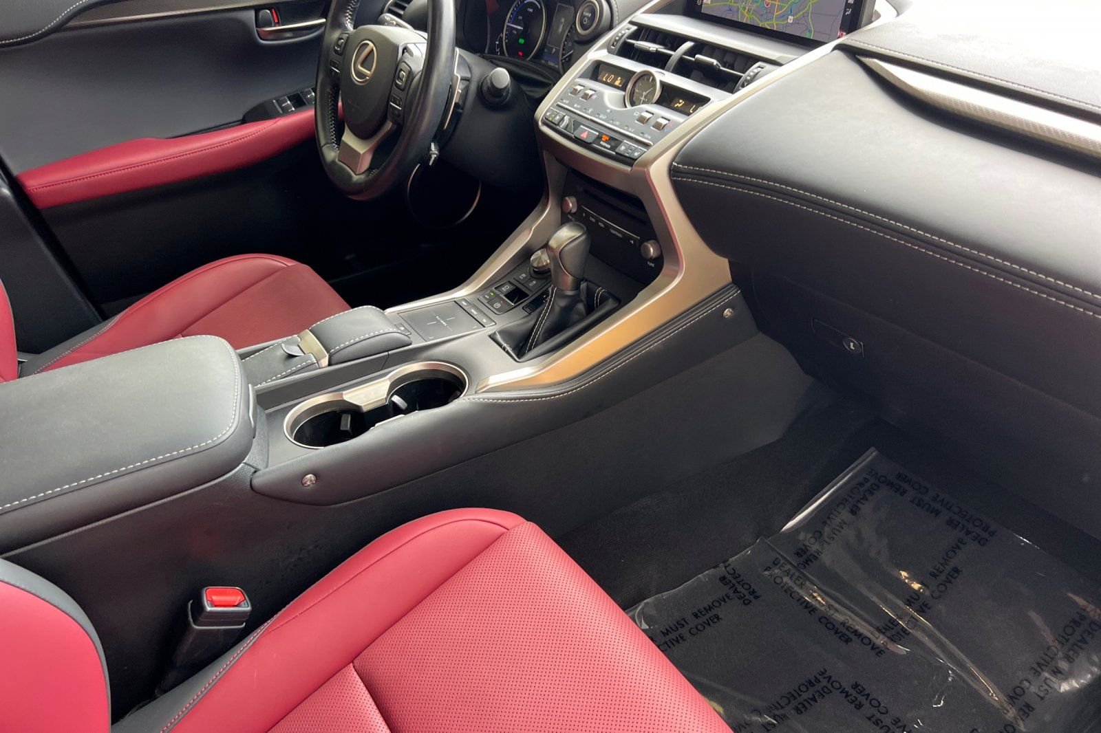 Used 2020 Silver Lexus 300h image 20