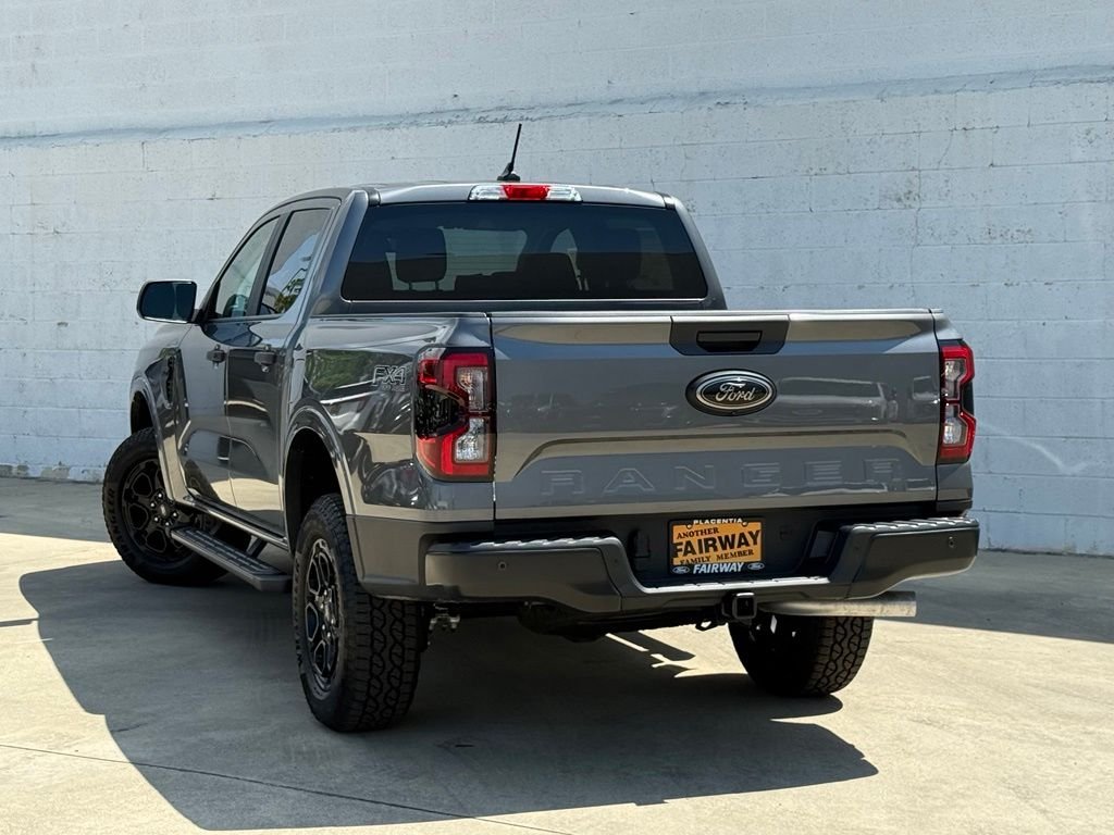 New 2026 Carbonized Gray Metallic Ford XLT image 4